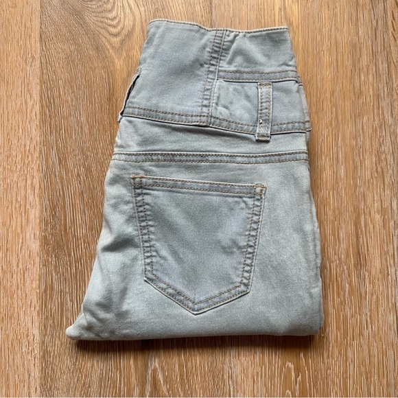 Wax Jean Mid Rise Skinny Light Wash - Size 7 - Picture 11 of 13